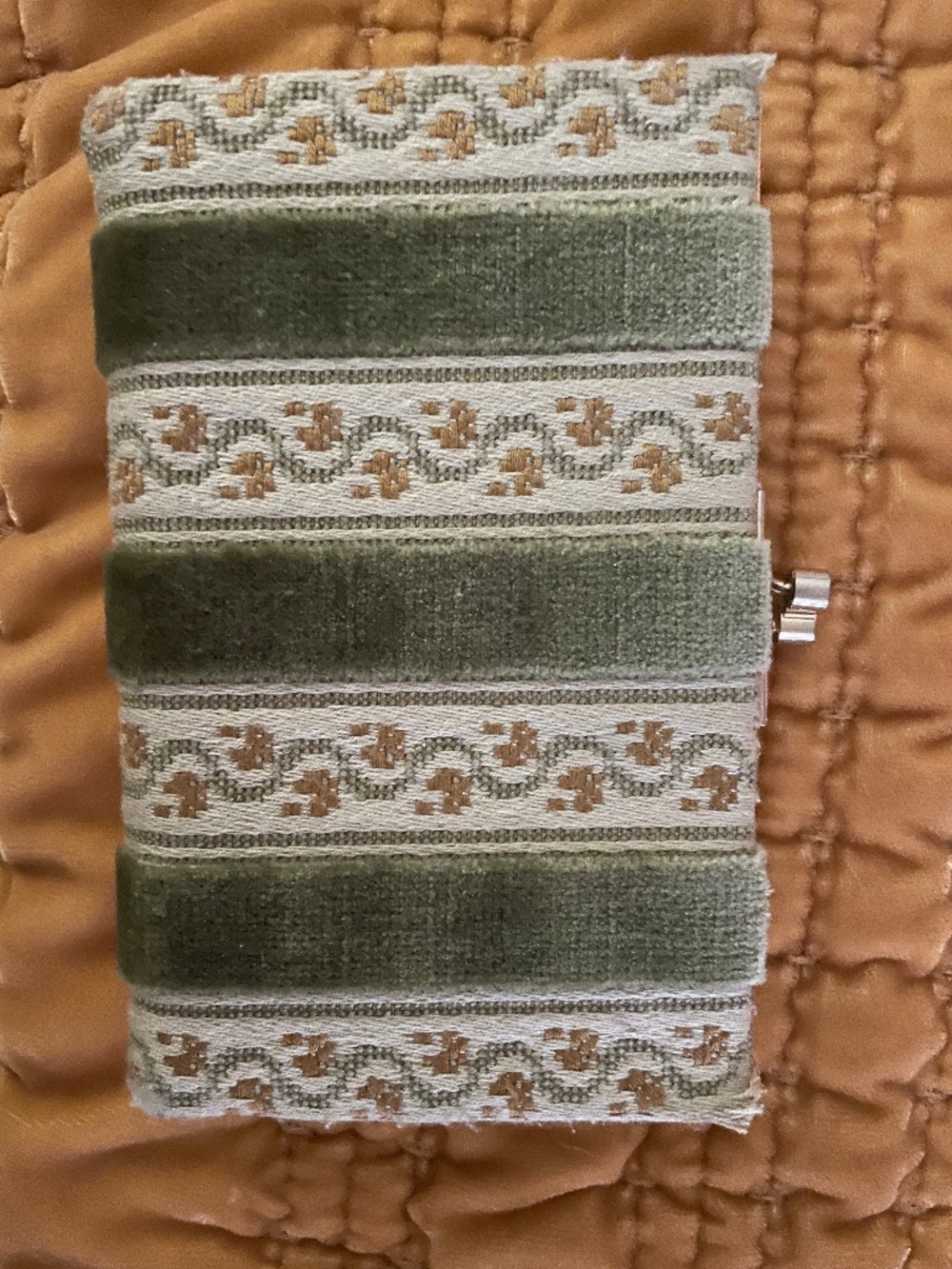 ✨ Authentic 1960s Italian Sparky’s Vintage Wallet